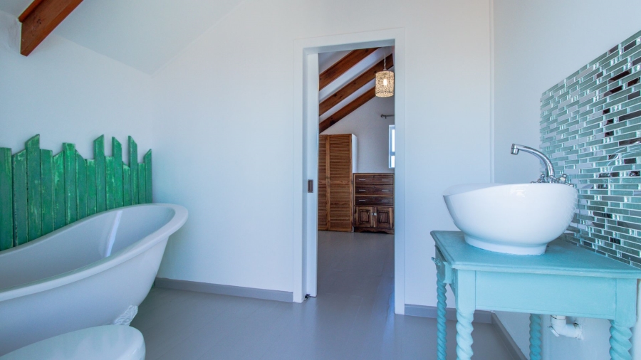 To Let 3 Bedroom Property for Rent in Dana Bay Western Cape
